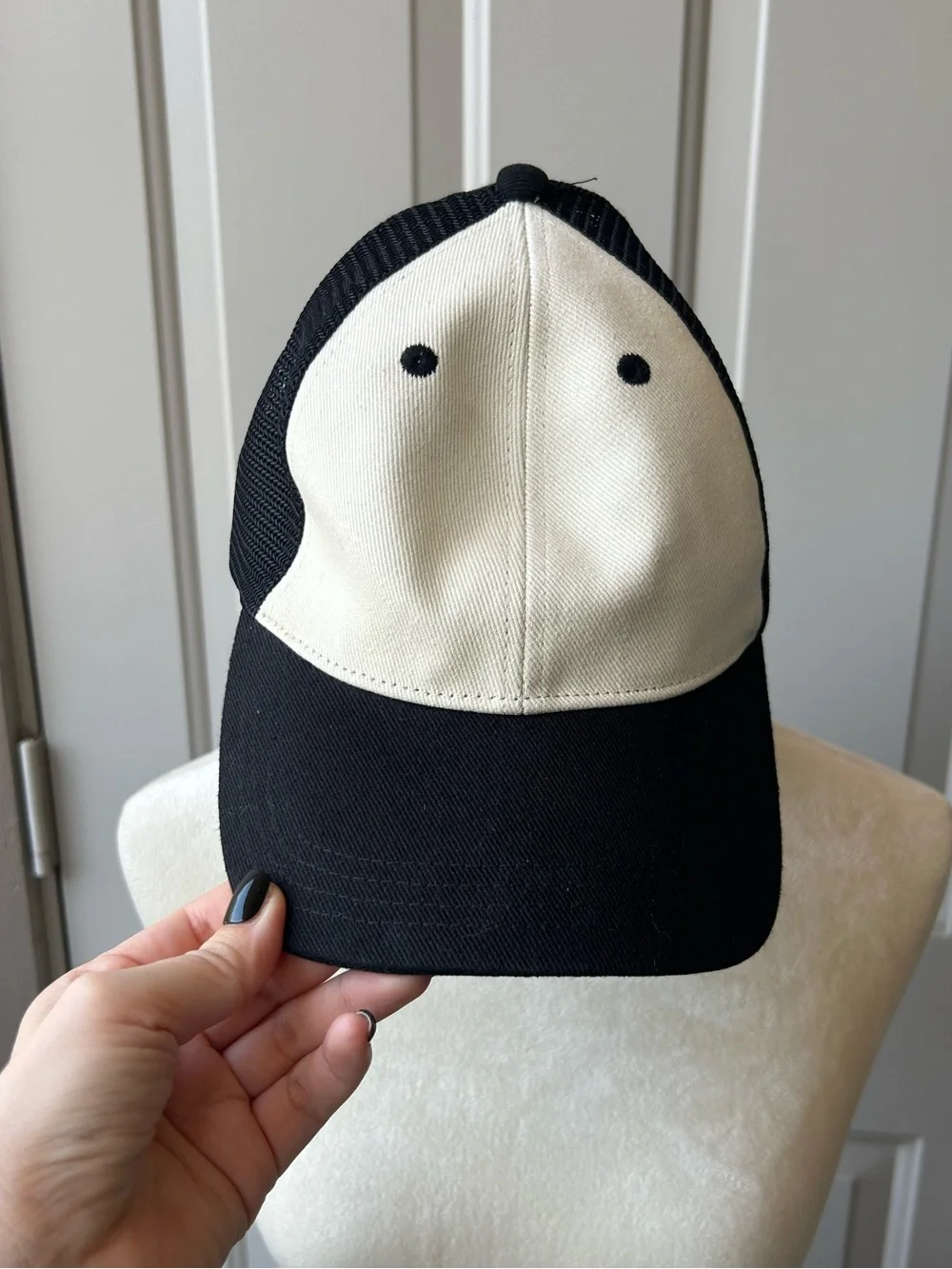 Brandy Melville Katherine Mesh Cap
